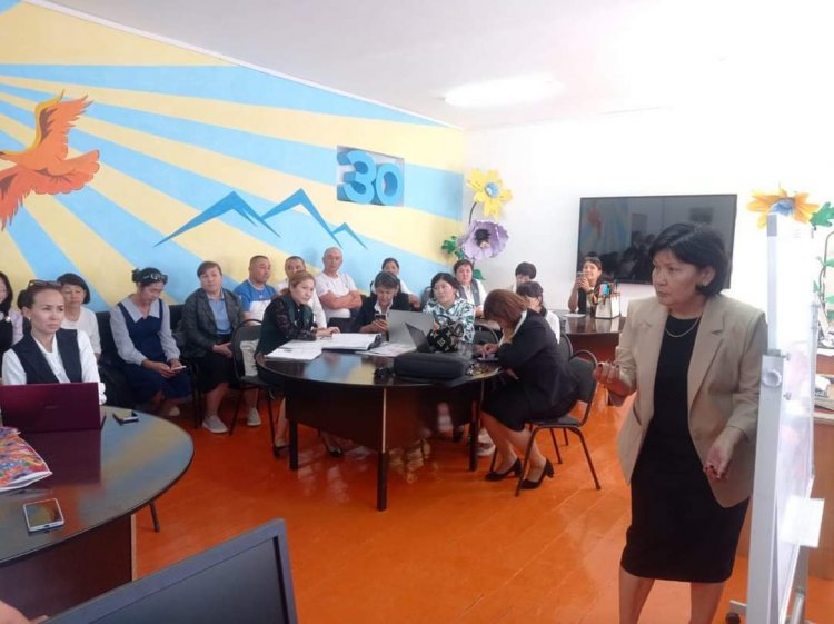 “БАЛА ҚАУІПСІЗДІГІ - ҚОҒАМ КЕЛЕШЕГІ” ТАҚЫРЫБЫНДА ЖИНАЛЫС ӨТКІЗІЛДІ