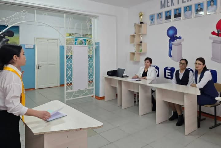 "ЖАҚСЫ КӨШБАСШЫ БОЛУДЫҢ НЕГІЗІ -  ОТБАСЫ ТӘРБИЕСІНДЕ МЕ НЕМЕСЕ МЕКТЕПТЕ МЕ?"
